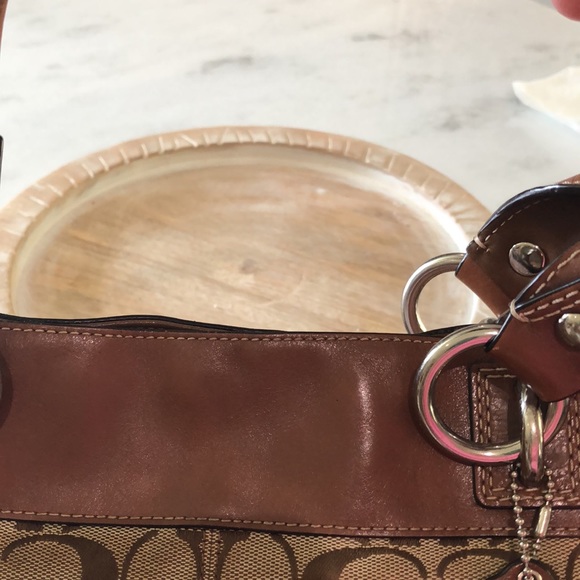 Coach bag! Gently loved in good condition! - Picture 3 of 9